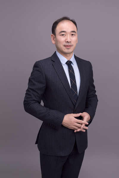 周洪超老师.png